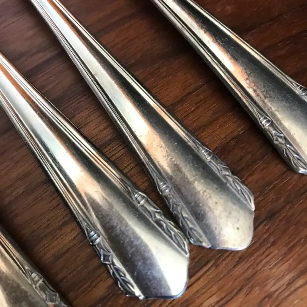 Wm. A. Rogers A1 Plus Oneida Ltd Art Deco Silver Plate Art Deco fork set (10)